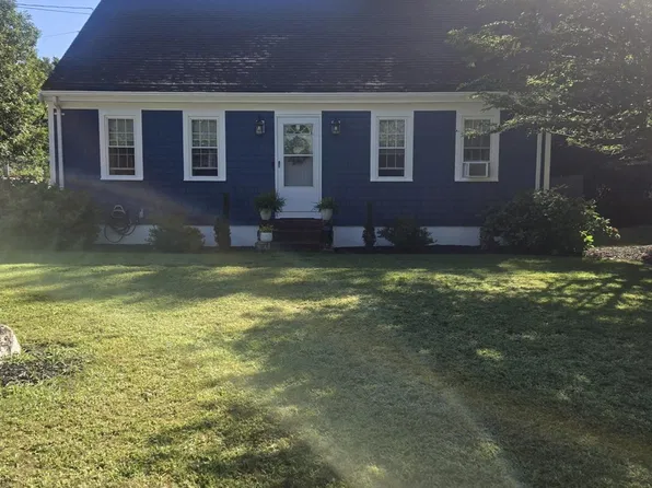 6 Morningside Ave, Acushnet, MA 02743