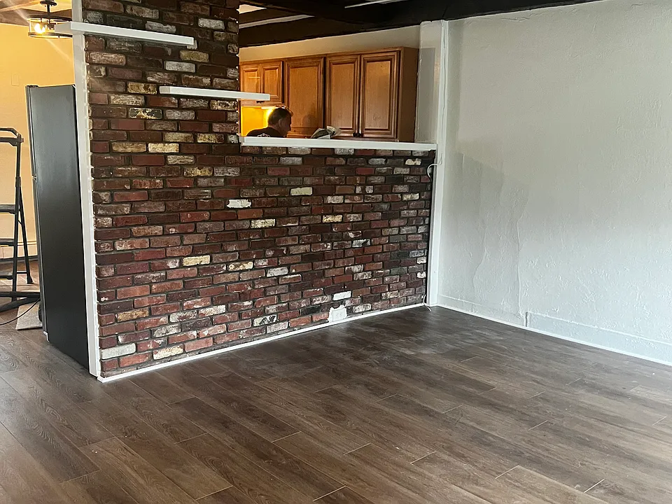 Building Photo 4