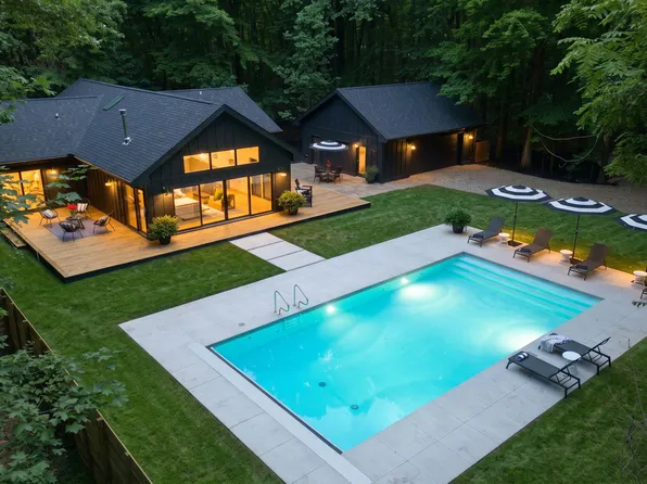 14634 Red Arrow Hwy #3, Lakeside, MI 49116