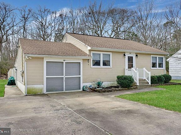 2nd image of 721 Sunrise Blvd