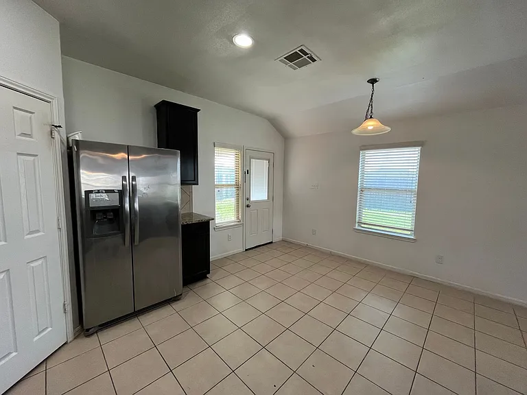 23023 Black Mountain Ash Ct — Photo 8