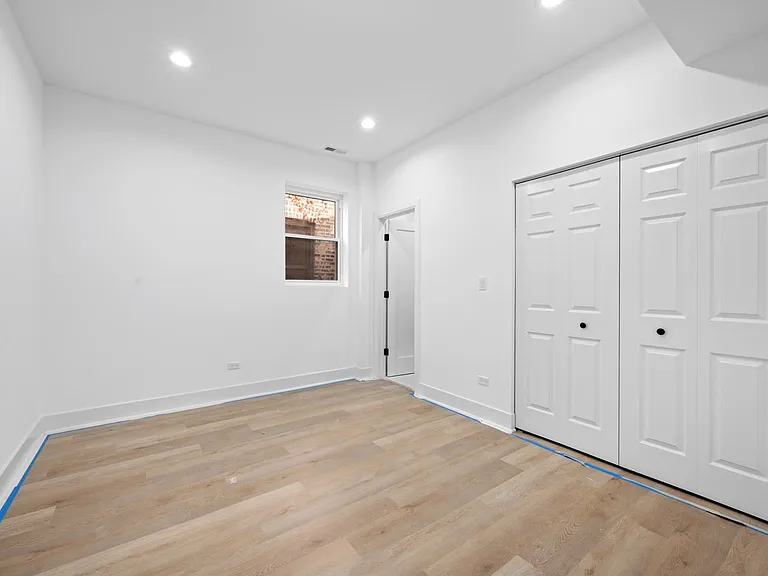 3116 W Montrose Ave #2 — Photo 15