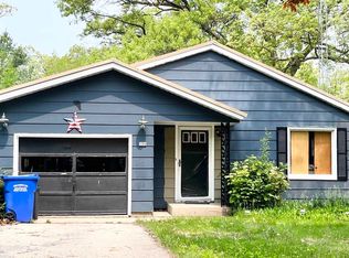 106 Parkway Rd, Pardeeville, WI 53954