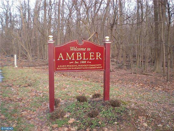 2nd image of 122 Mary Ambler Way