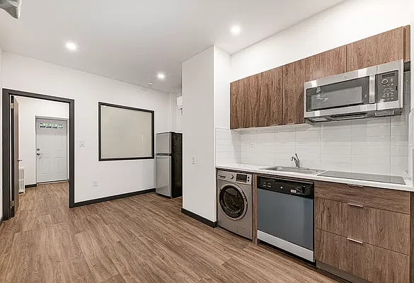 Rented by REAL New York | media 7