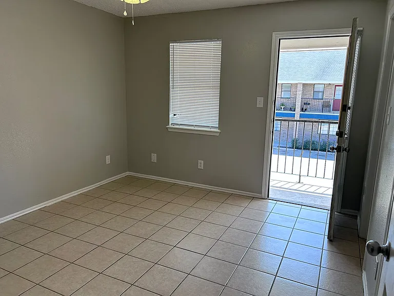 2202 W Elisa Ln #16 — Photo 14