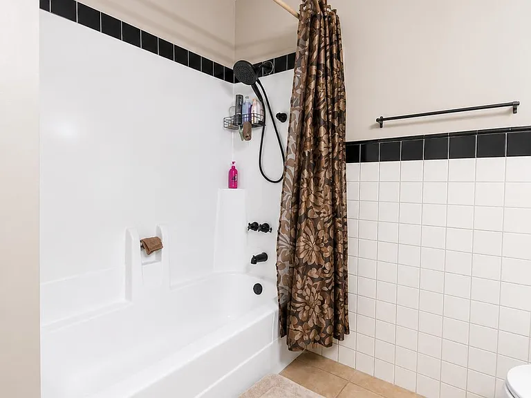 130 Luden Dr #D — Photo 25