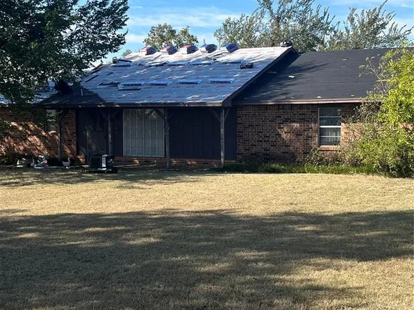 1015 N Midwest Blvd, Guthrie, OK 73044