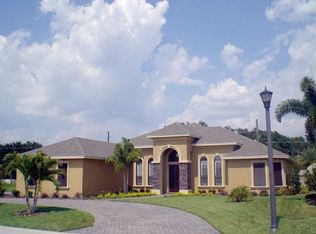 4404 Emerald Palms Ln, Winter Haven, FL 33884