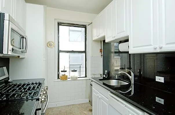 Sold by Citi Habitats | media 8