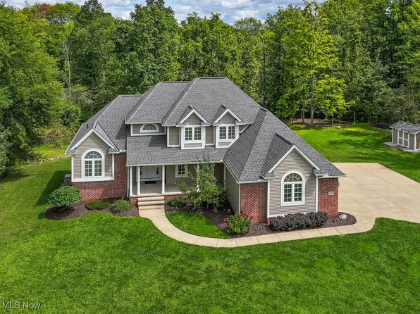 15025 Regents Way, Chardon, OH 44024