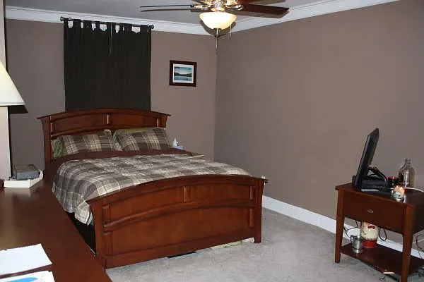 722 Puritan Ave — Photo 2