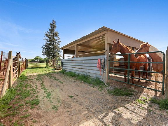 4th image of 25303 N Lower Sacramento Rd