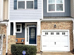 634 Chronicle Dr, Cary, NC 27513