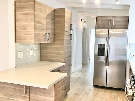 4th image of 5325 Inglewood Blvd