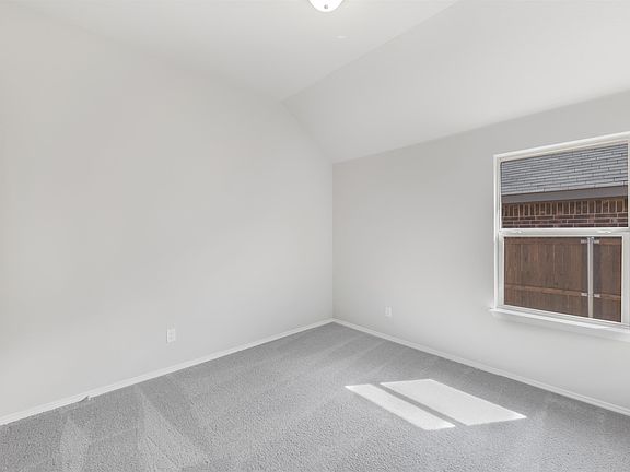3rd image of 4409 Pentridge Dr
