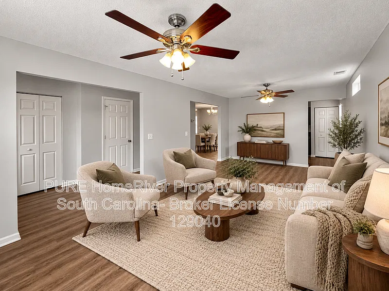 4 bed, 2.5 bath, 2072 sqft, $1,985 — Photo 2