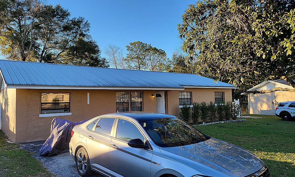 1st image of 5776 NE 20th Ave