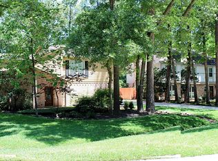 10 Woodhaven Wood Dr, Spring, TX 77380