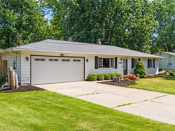 3rd image of 7139 Andover Dr