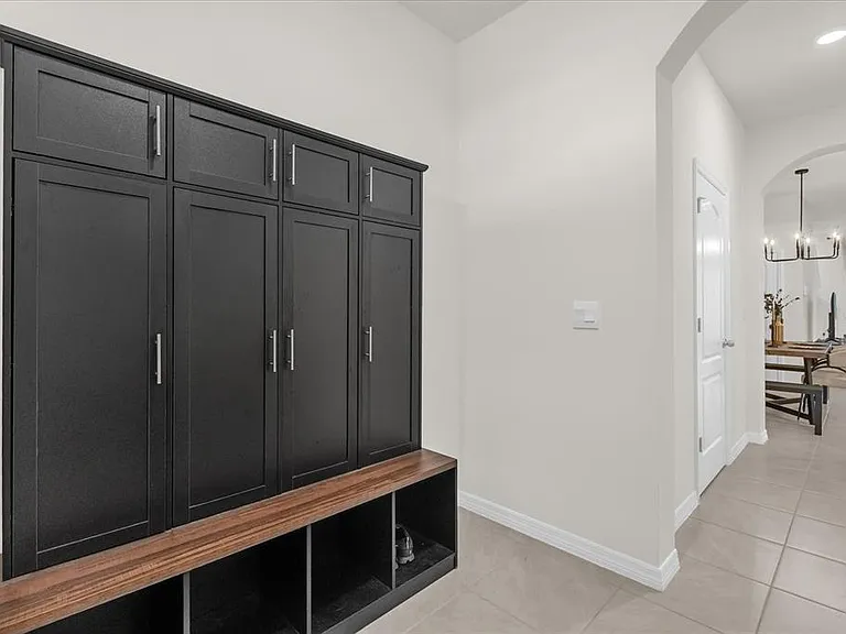 110 Reena Dr — Photo 4