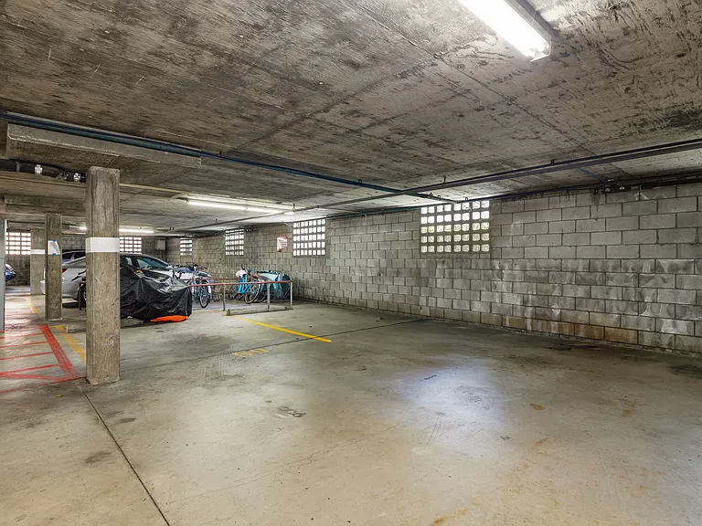 2411 Prospect Ave #109 — Photo 37