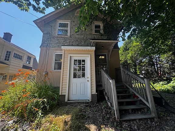 3rd image of 215 French Street