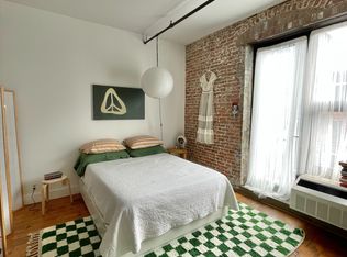 294 Graham Ave #2D, Brooklyn, NY 11211