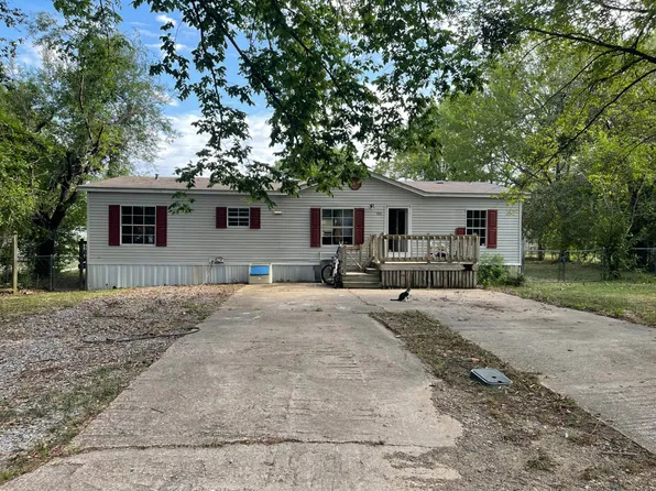 703 Creek St, Heavener, OK 74937