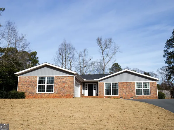 302 Charles Ave, Thomaston, GA 30286