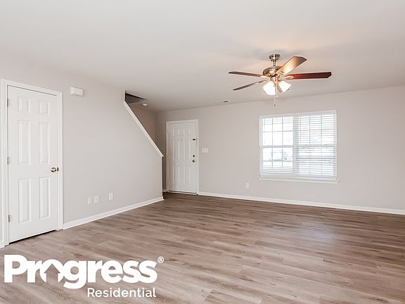 5th image of 1142 Larkspur Ln