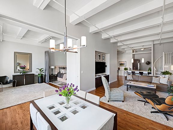 2nd image of 448 W 37th St APT 9B