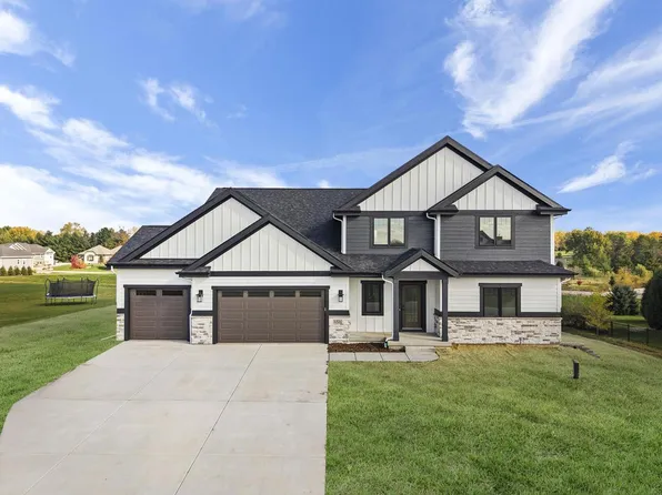 6826 Angelica Trail, Sun Prairie, WI 53590