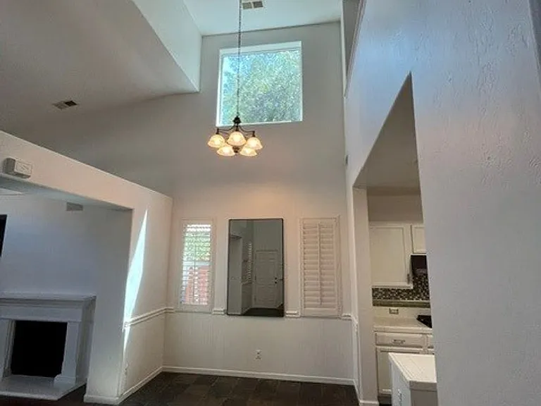 1534 N Oliveto Ct — Photo 5