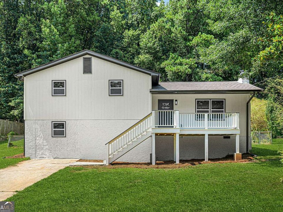 1st image of 208 Hardy Way