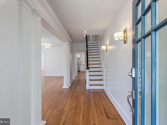 4th image of 4226 Ellicott St NW