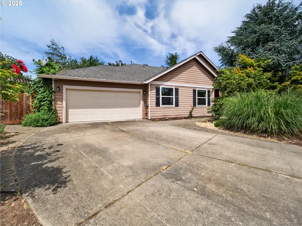 11823 Maxwell Ct, Oregon City, OR 97045