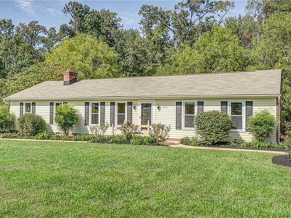 3rd image of 4440 Okehampton Dr