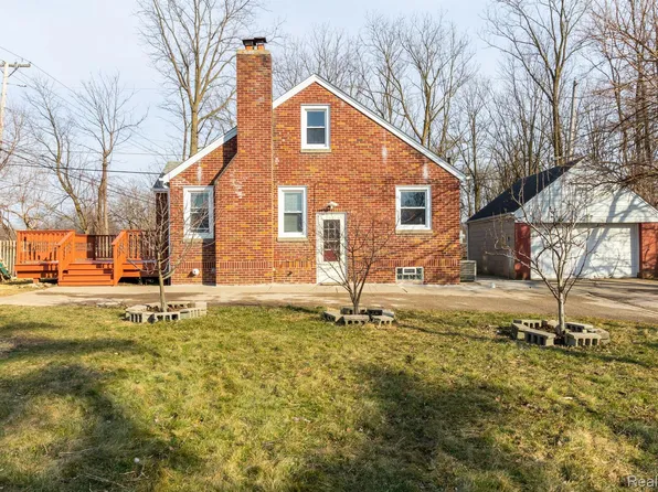 3395 Jackson Ave, Ann Arbor, MI 48103