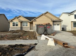 1327 Timber Ridge Dr, Norwalk, IA 50211