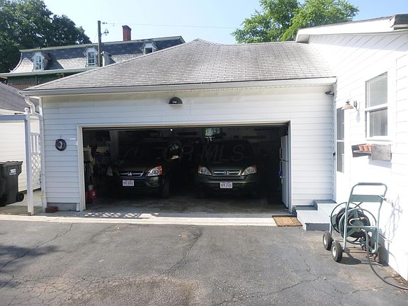 4th image of 280 N Buena Vista St