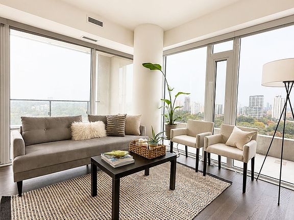 3rd image of 5 Soudan Ave #2004