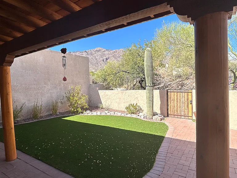 6336 N Camino Los Mochis — Photo 14