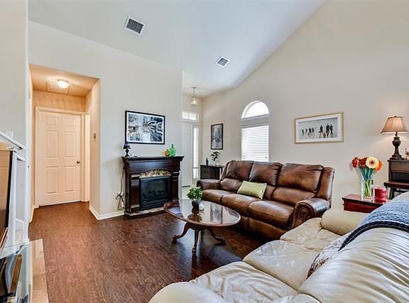 4th image of 604 Lakemont Dr