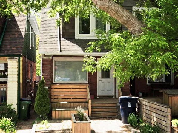 928 Broadview Ave, Toronto, ON M4K 2R1