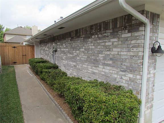 3rd image of 5125 Hearthcrest Dr