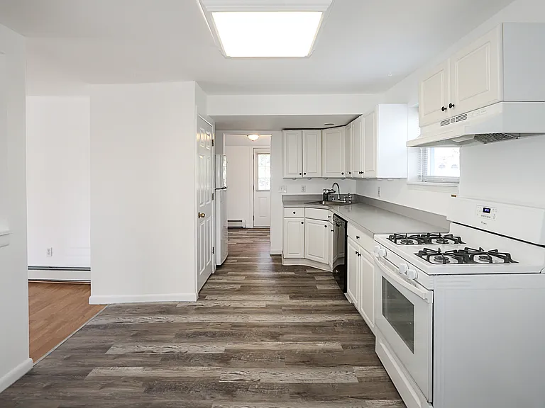 237 Fulton St — Photo 16