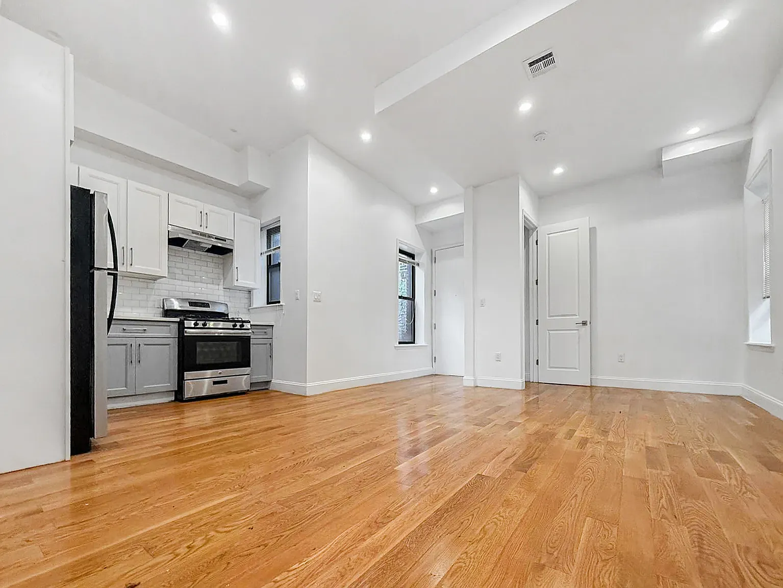 35 Furman Avenue — Photo 1