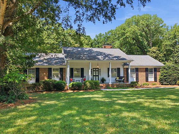 3rd image of 6709 Candlewood Dr