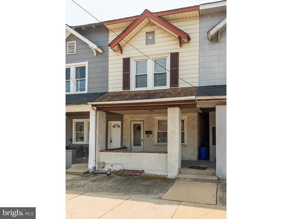 309 1/2 Spring Mill Ave photo 1